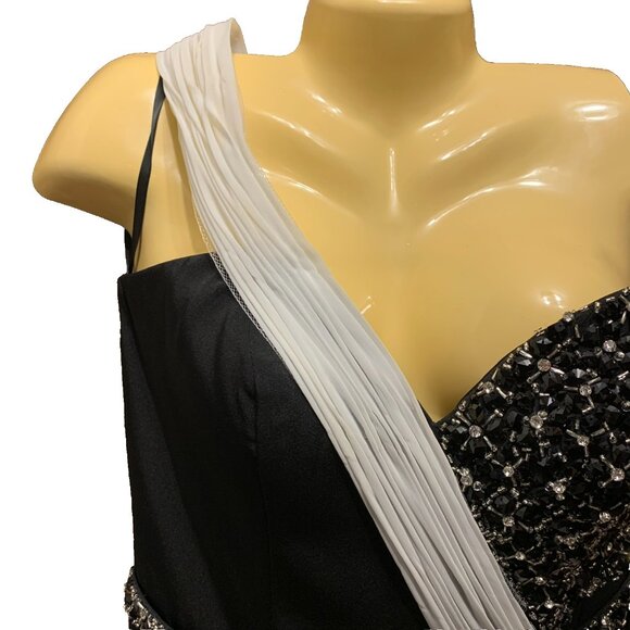 IMPERO COUTURE Euro size 46 Designer Formal Gown Black White Beaded One Shoulder - Picture 5 of 13